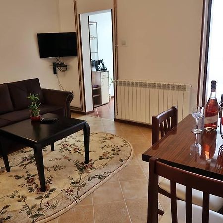 Exclusive Apartment Muo โกตอร์ ภายนอก รูปภาพ